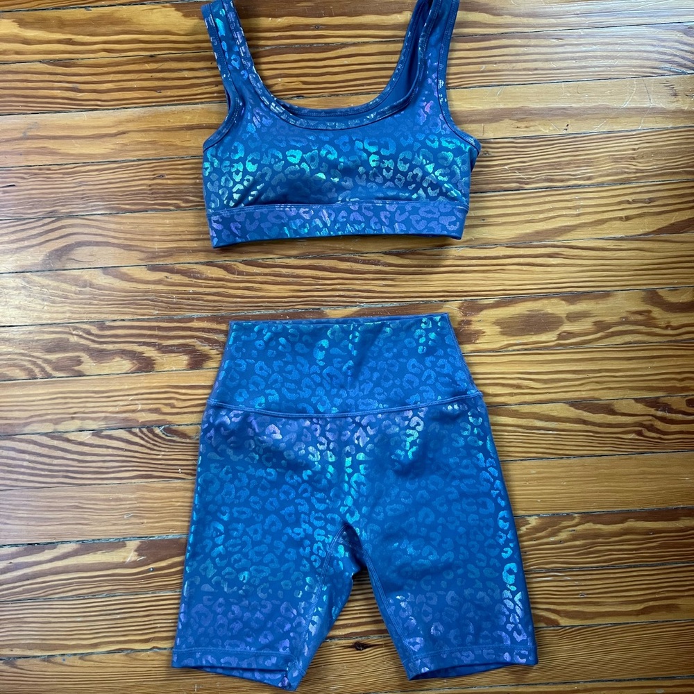 Ziya Active Metallic Rainbow Leopard Print Workout Set size small